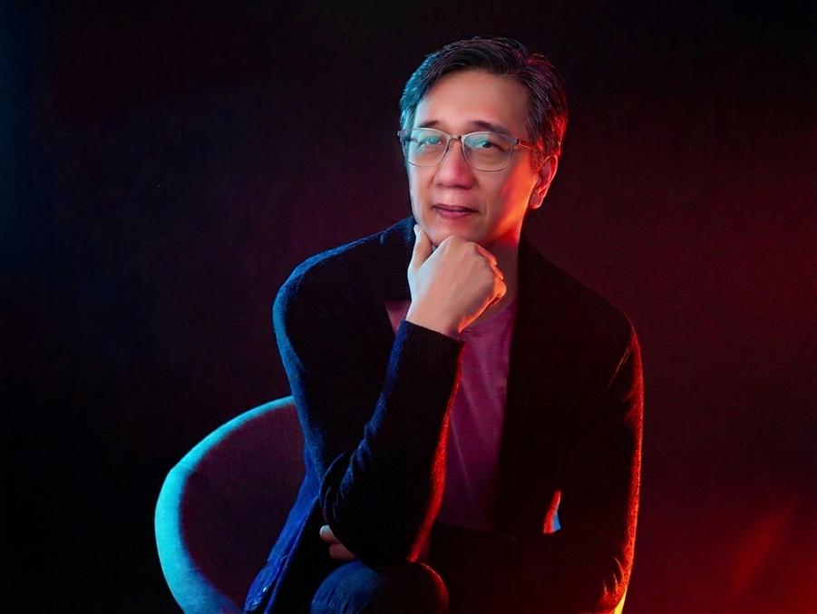 Yong — Multimedia Artist